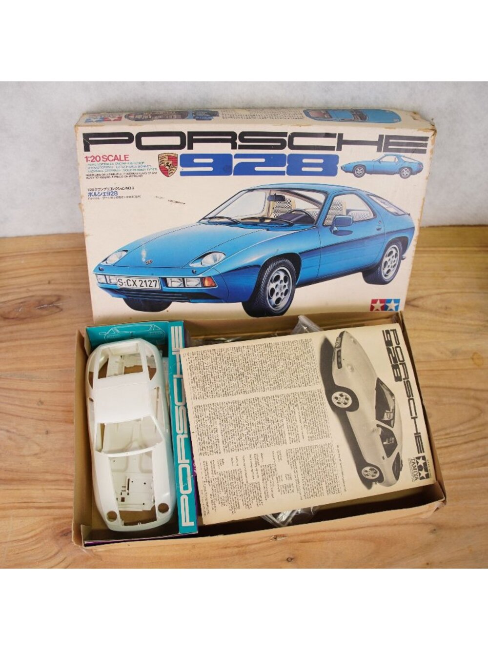 Vintage 1977 Tamiya Porsche 928 1:20 Scale Model Kit Collectible Unbuilt Rare